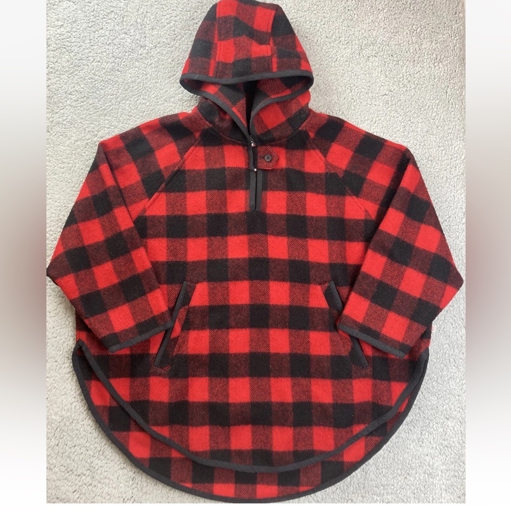 Woolrich NWT Buffalo Check Plaid Wool‎ Pullover Hooded Poncho Womens L. Made USA